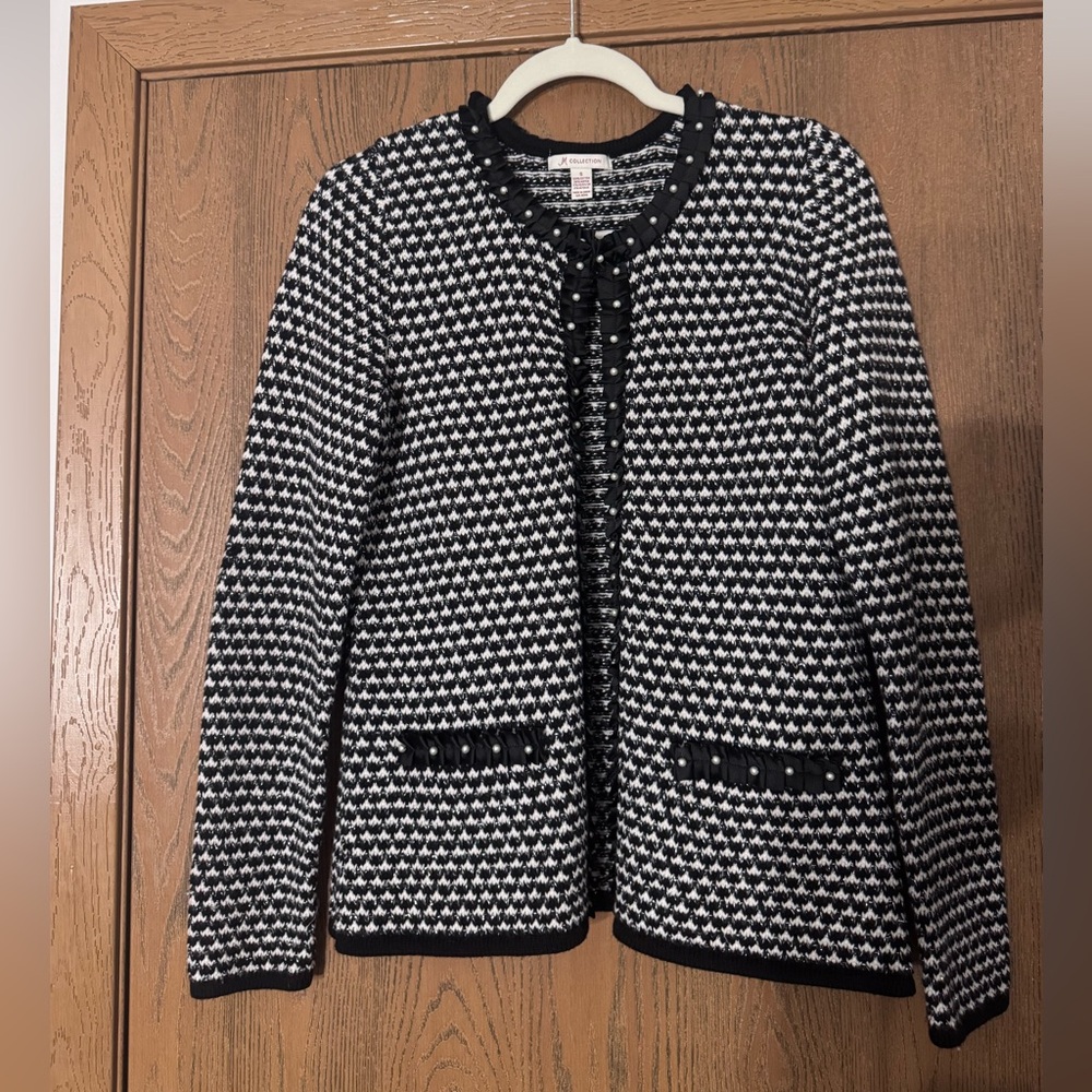 JM Collection Black and White Blazer